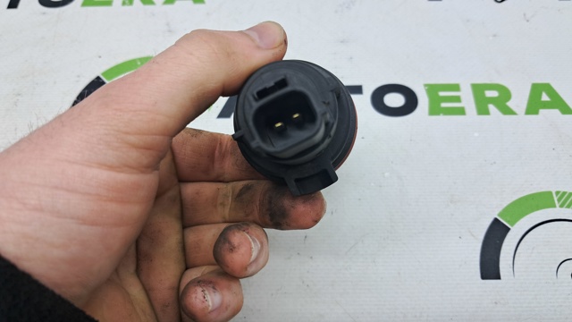 Клапан абсорбера паливних парів PE011873X MAZDA