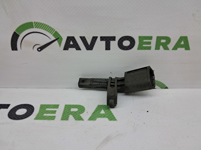 Датчик АБС задній правий WHT003856B VAG