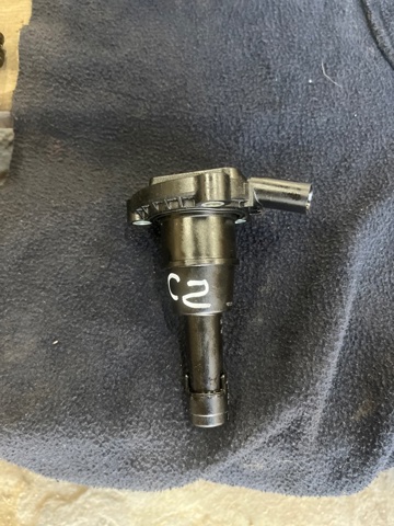 Датчик рівня масла двигуна Ауді Ку 3