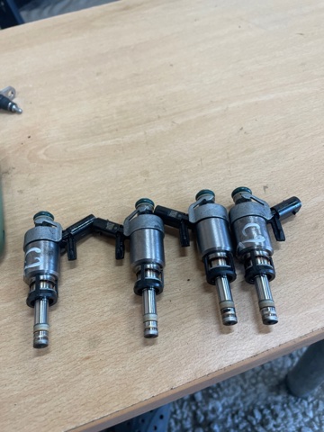 Форсунка інжектора 06L906036K VAG