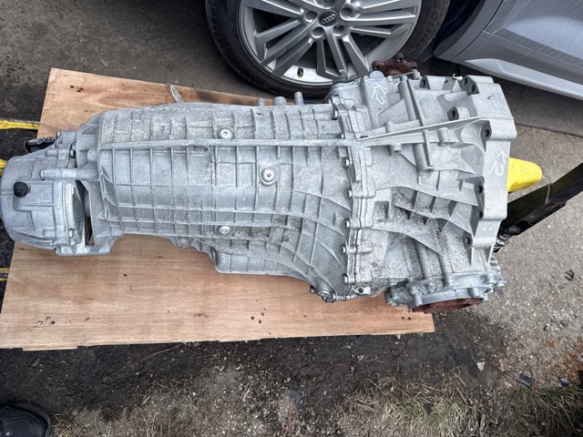 Коробка передач автомат 0CJ300041P001 VAG