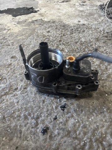Корпус масляного фільтра 1354253 LAND ROVER