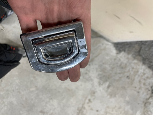 Петля кріплення вантажу 1K0864203 VAG