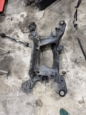 Механізм управління задньої осі 31681543 VOLVO