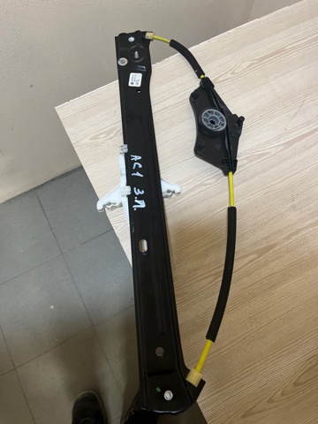 Склопідйомник задніх лівих дверей 3CM839461 VAG
