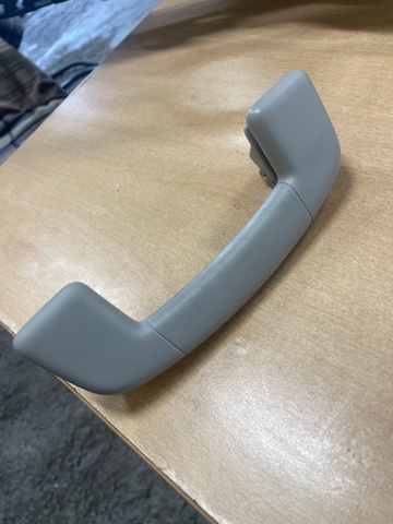 Поручні (тримачі) і гачок для одягу 3G0857607BRM5 VAG
