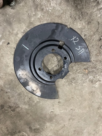 Захист гальмівного диска заднього, правого 441515NM0A NISSAN