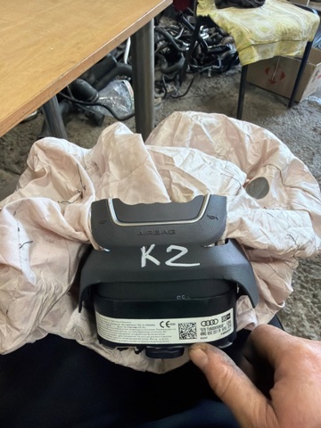 Airbag в мультируль 4M0880201R6PS VAG