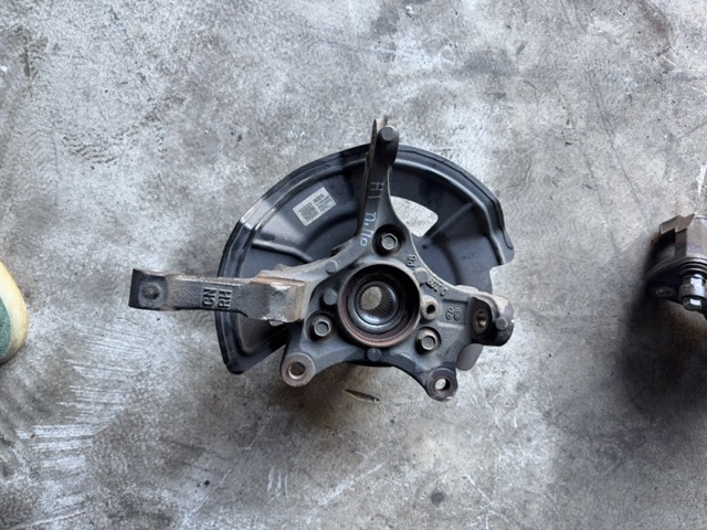 Вісь передня і поворотні кулаки 51716AA000 HYUNDAI