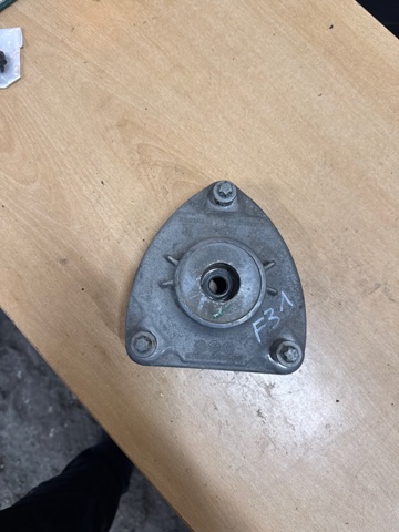Опора стійки амортизатора переднього 543205DA0A NISSAN