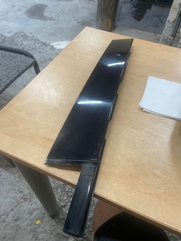 Накладка задніх дверей, лівих, вертикальних 5NN839901A041 VAG