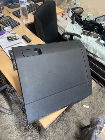 Речовий ящик 5NN85711482V VAG