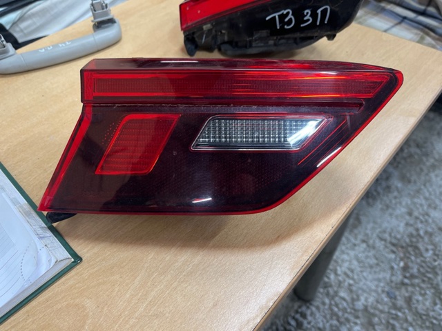 Стоп задній 5NN945093 VAG