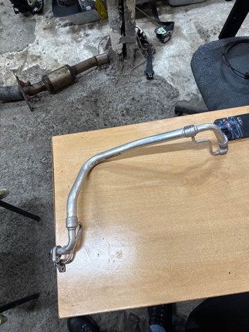 Шланг кондиціонера, від радіатора до випарника 5Q1816738B VAG