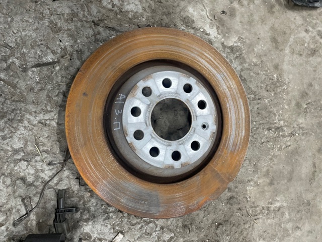 Задні дискові гальма 5QM615601A VAG