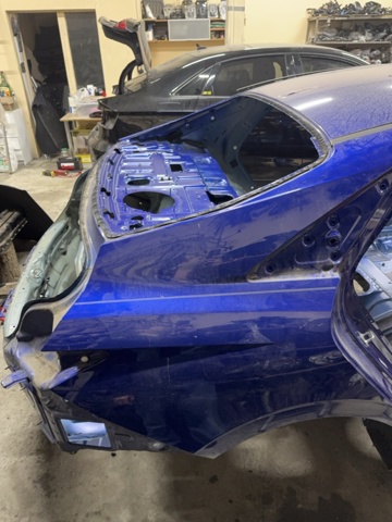 Крило заднє праве 715040AC00 HYUNDAI