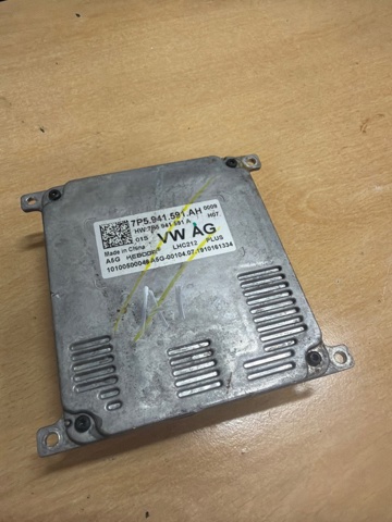Блок упавленія автосвітла 7P5941591AH VAG