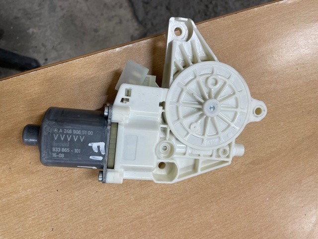 Привід ліфта передній 807315DM0A NISSAN