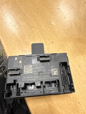 Блок комфорту передніх дверей 8K0959793R VAG