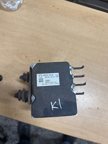 Блок керування АБС (ABS) 8R0614517DC VAG