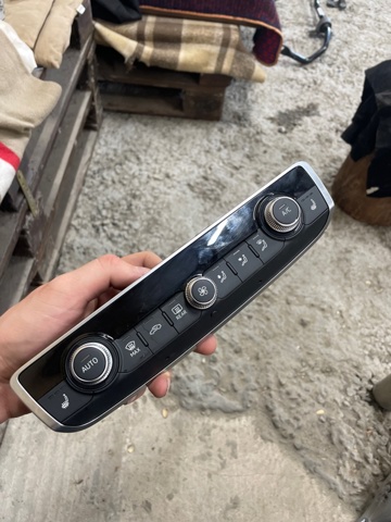 Регулятор вентилятора обігрівача 8V0820043AFIMJ VAG
