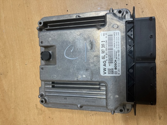 Блок двигуна 8V0907115B8V0 VAG