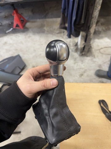 Рукоятка важеля КПП 8V1713139GIBR VAG