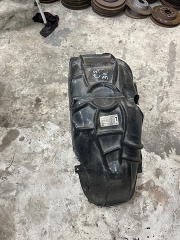Підкрилок задній лівий 8V5810171B VAG