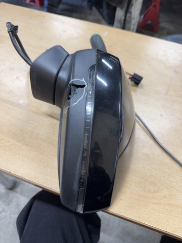 Бічне дзеркало заднього виду в зборі 8V5857409AA9B9 VAG