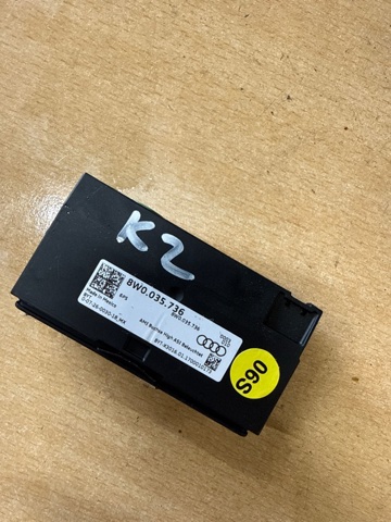 USB-розгалужувач 8W0035736 VAG