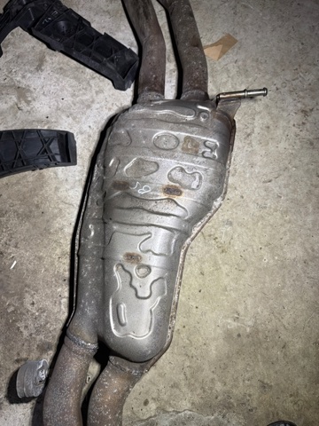 Вихлопна труба 8W0253409G VAG