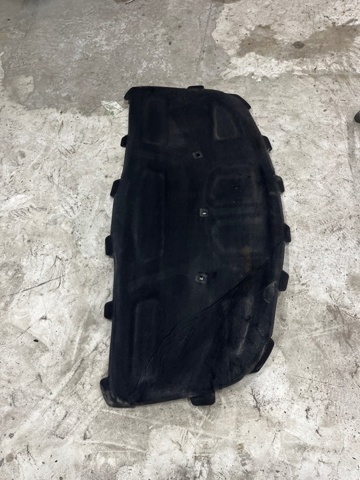 Обшивка капота 8W0863825 VAG