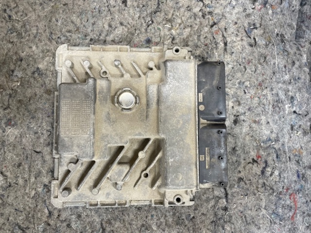 Модуль управління двигуном 8W0906259C8W0 VAG