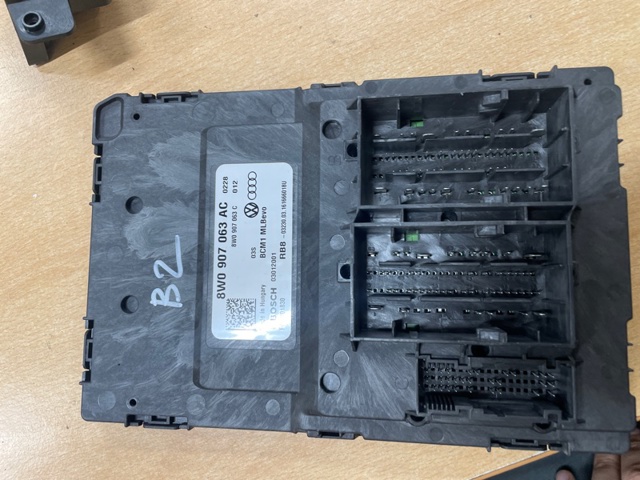 Блок комфорту 8W0907063AH VAG