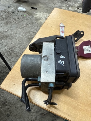 Блок керування АБС (ABS) 8W0907379K VAG