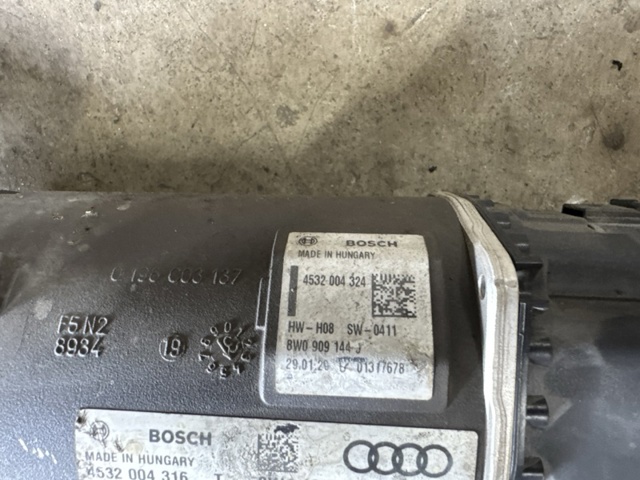 Кермова рейка 8W1423055AG VAG