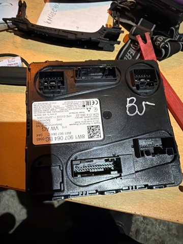 Блок комфорту 8W1907064BC VAG