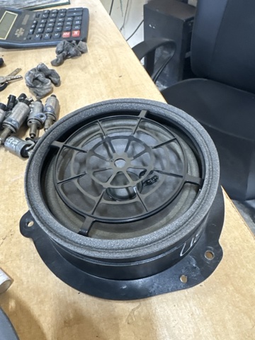 Динамік задній 8W5035411 VAG