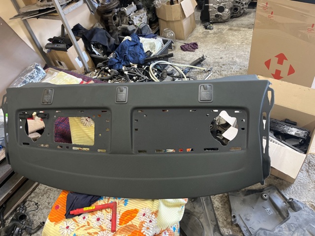 Установка полки речовий 8W5863411AG7U3 VAG