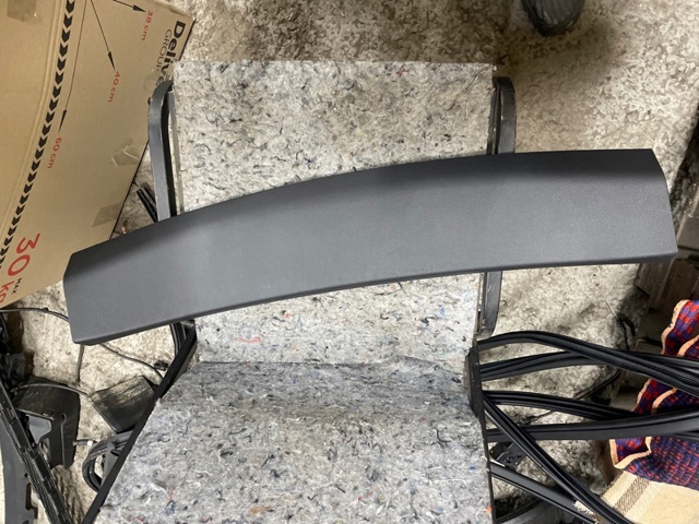 Облицювання ляди 909005NA0A NISSAN