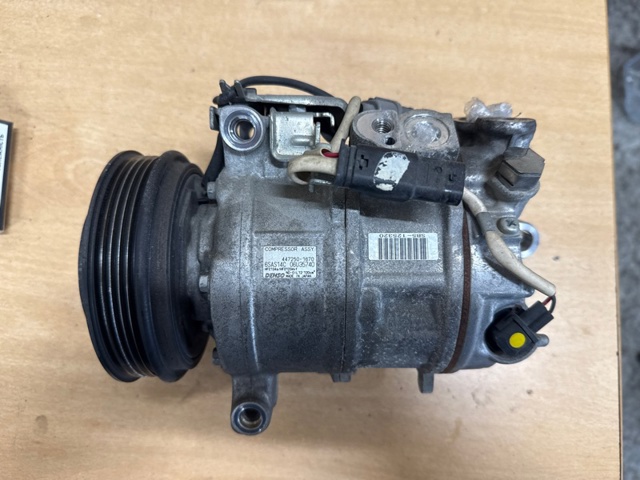 Насос кондиціонера 926005DB0B NISSAN