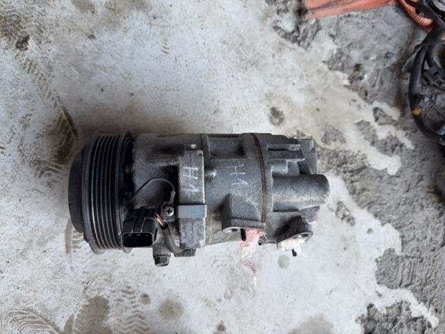 Насос кондиціонера 97701AA100 HYUNDAI