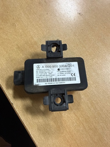 Блок системи контролю тиску в шинах A0009003704 MERCEDES