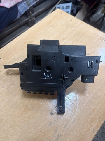 Реле запобіжників A2055401950 MERCEDES