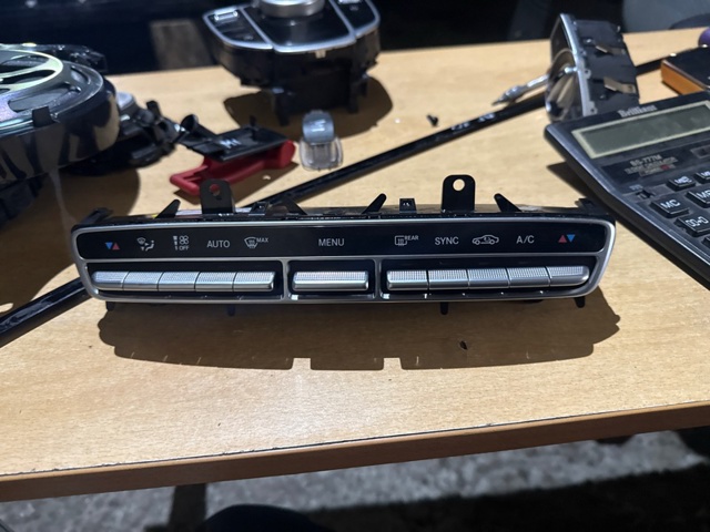 Апаратура регулювання контролю кондиціонування повітря A2059054706 MERCEDES