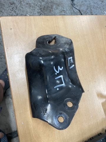 Кронштейн задньої балки F2GZ5084C FORD