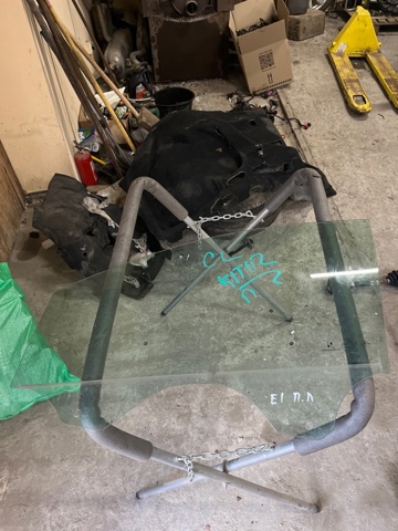 Скло водійських дверей FT4Z5821411A FORD
