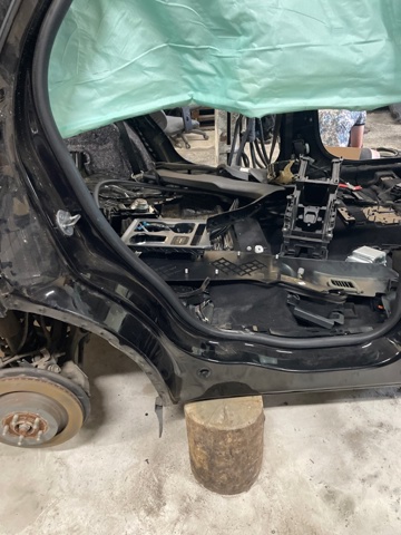 Крило праве заднє FT4Z5827840A FORD