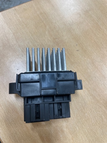 Резистор обігрівача G3GZ19E624A FORD