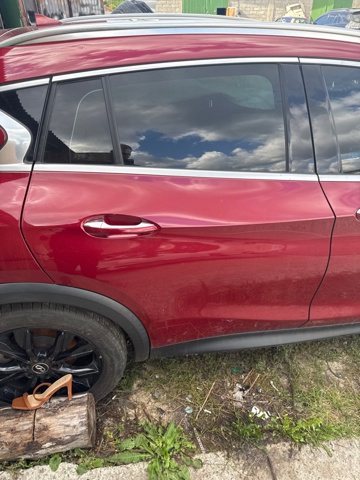 Двері пасажирські задні праві HBA005DAMA NISSAN